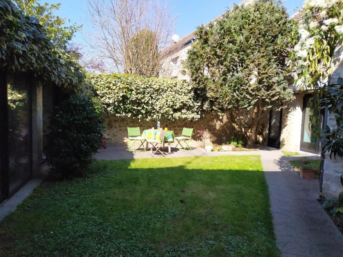 Perthes-en-Gatinais Le Nid D'Hirondelles Bed & Breakfast エクステリア 写真